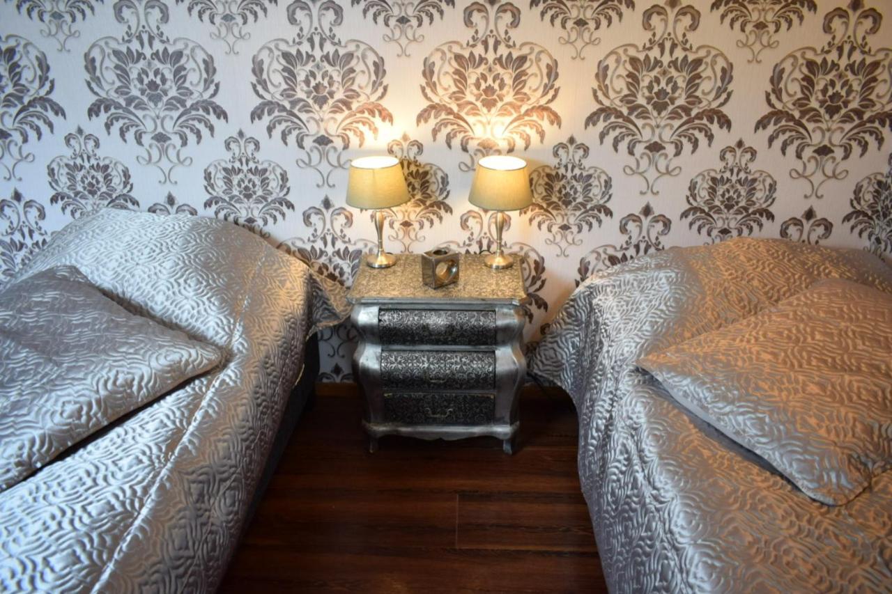 Bed and Breakfast Le Chene D'Or Marcheseuil Екстер'єр фото